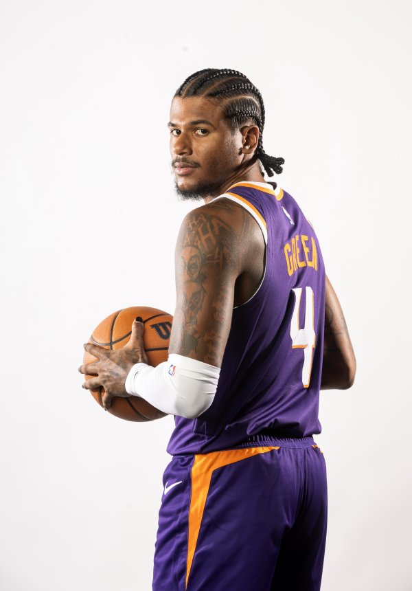 聚赢配资网 在火箭是否拥有过如此好的进攻空间? 杰伦·格林: 下个问题